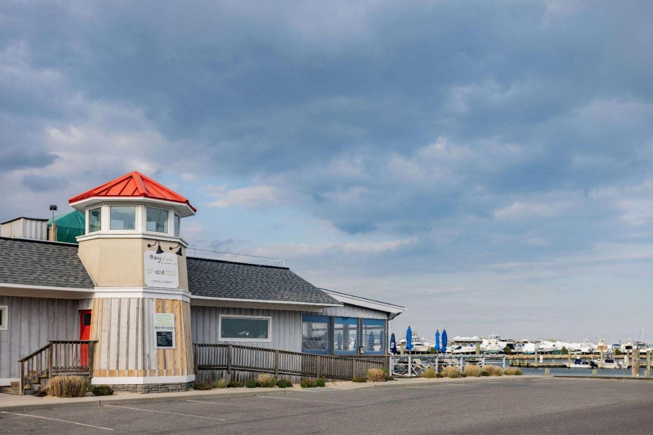 Super 8 By Wyndham Lindenhurst Exterior foto